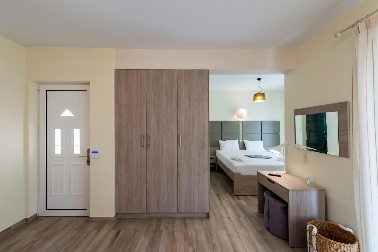 Venus Villa With Private Pool, 2Min To The Beach Финикунда Экстерьер фото